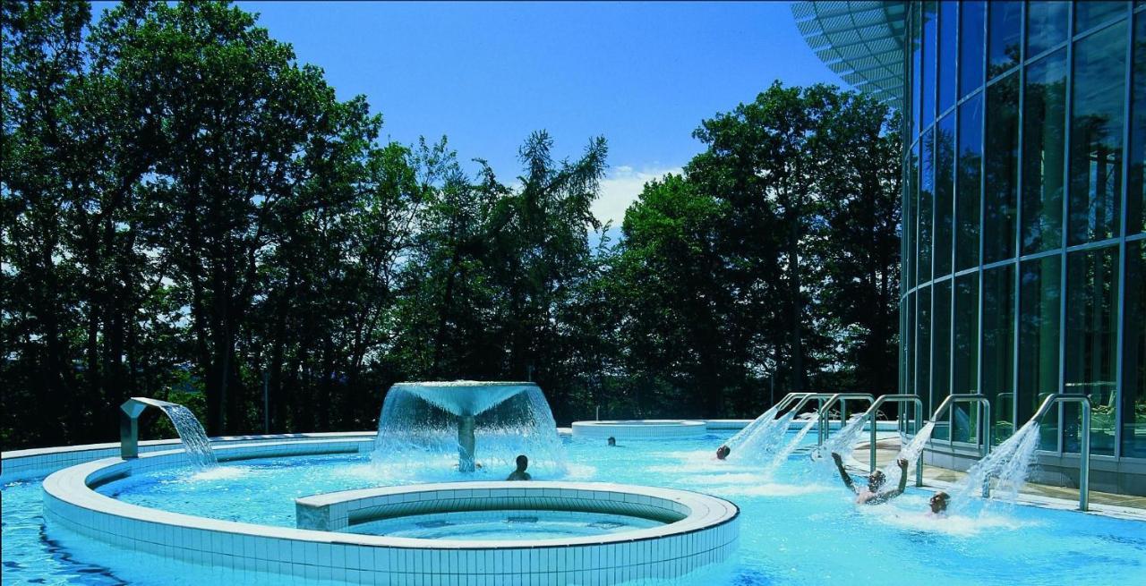 La Reine Hotel & Restaurant سبا المظهر الخارجي الصورة