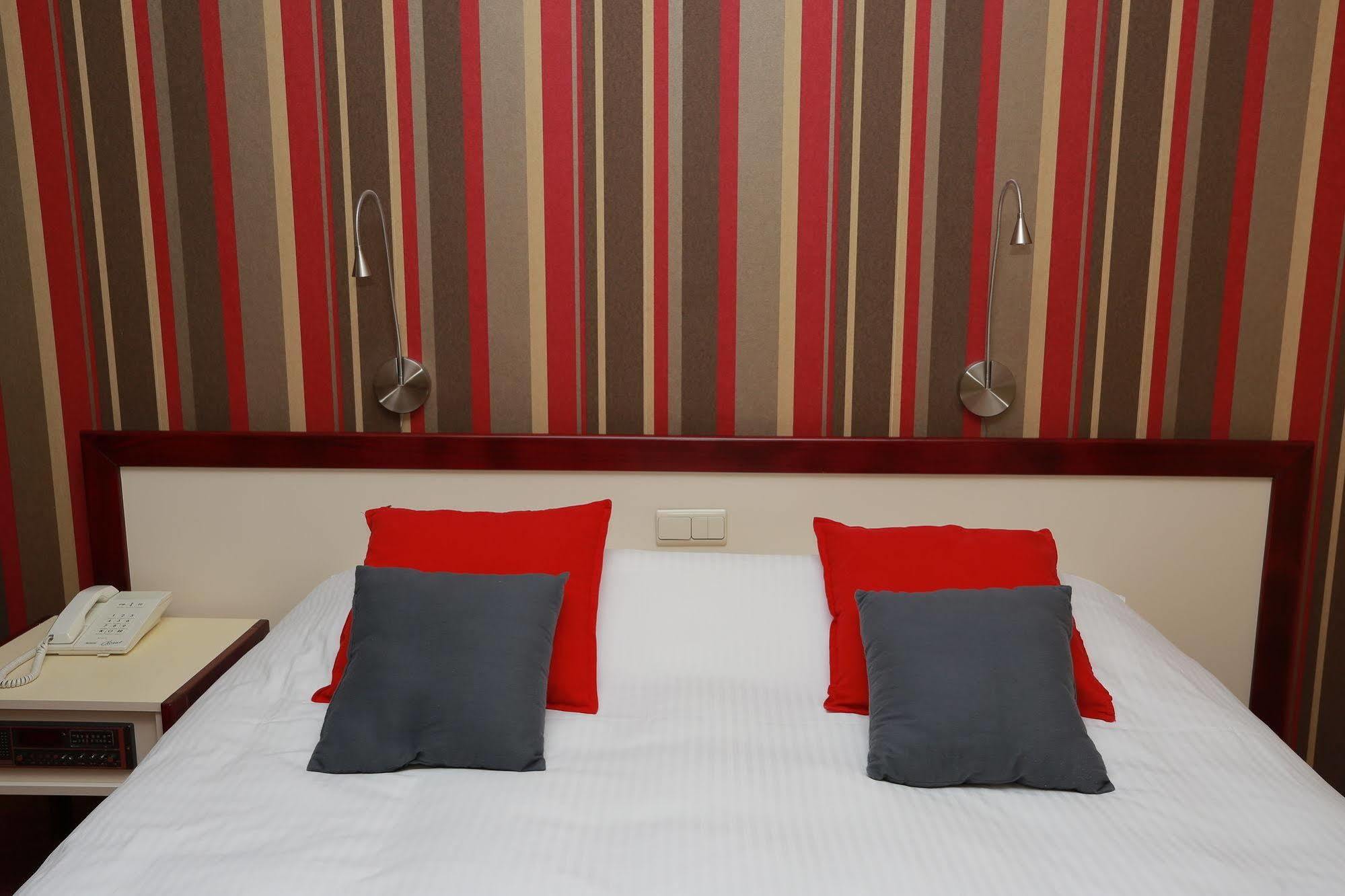 La Reine Hotel & Restaurant سبا المظهر الخارجي الصورة